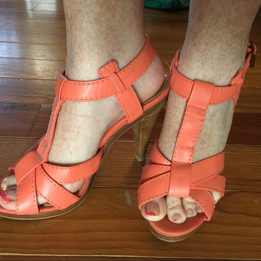 Coral H&M heels. Lightly worn Size 9 fit like 8.